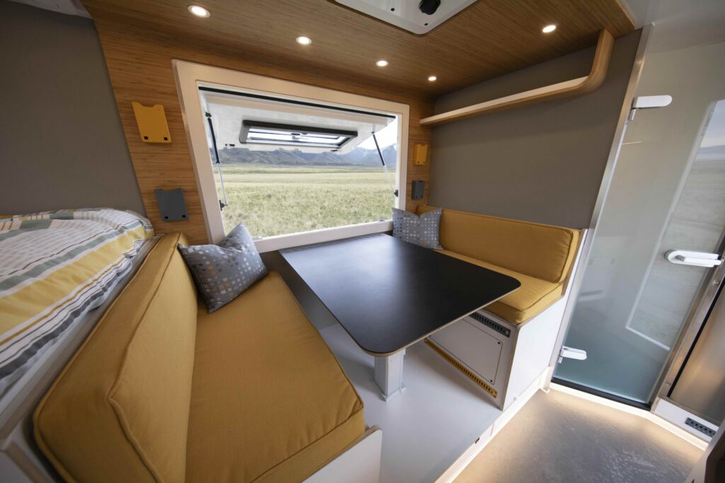 Mercedes-Benz Expedition Truck